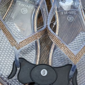Verano Rio size 6 clear and gold sandals